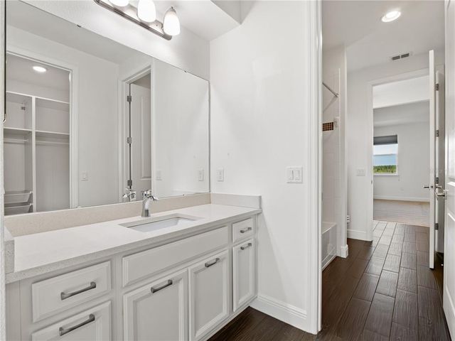8352 LOOKOUT POINTE DRIVE, Windermere, FL 34786