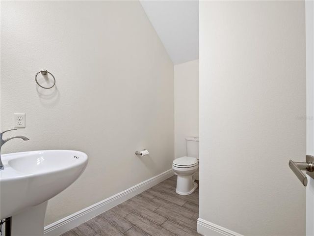 8352 LOOKOUT POINTE DRIVE, Windermere, FL 34786