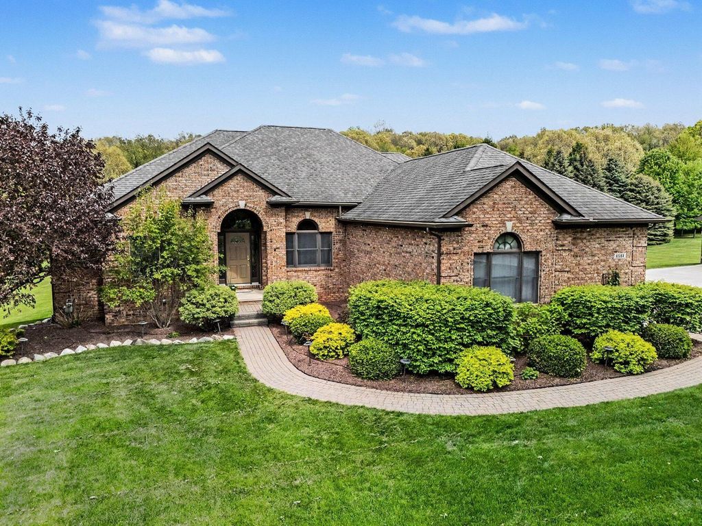 8588 Webster Hills Road, Webster Twp, MI 48130