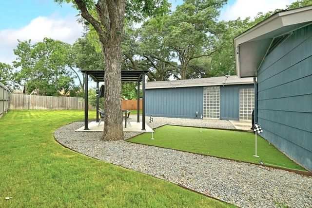 5700 Avenue G, Austin, TX 78752