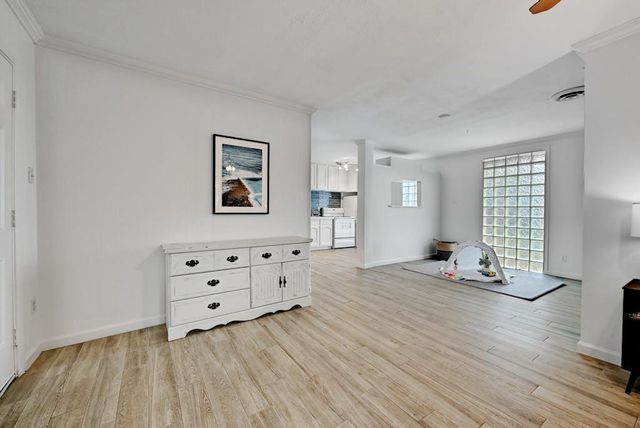 5700 Avenue G, Austin, TX 78752