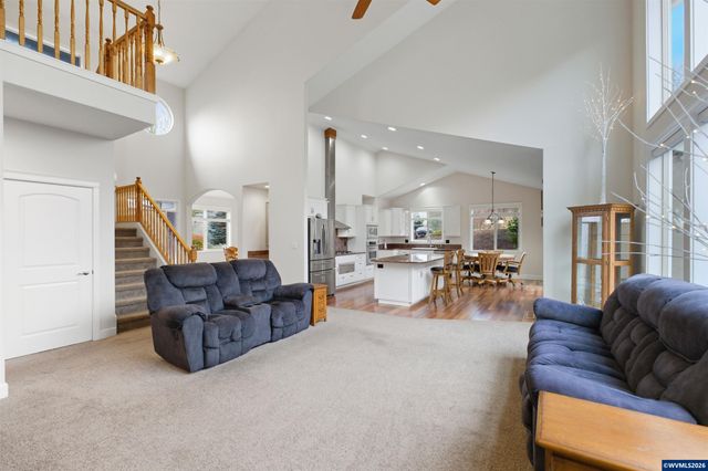 2697 Islander Av NW, Salem, OR 97304