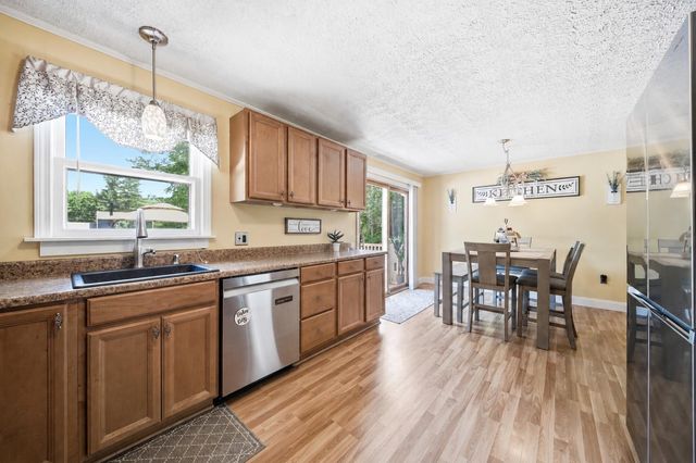 50 Davis Road, Merrimack, NH 03054