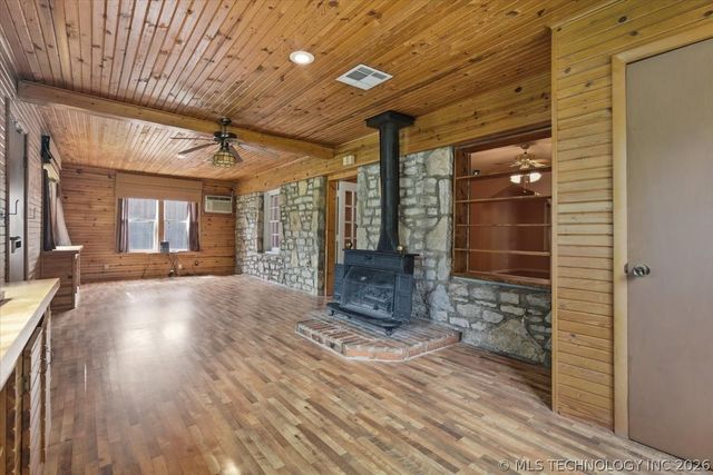 3250 S Fulton Avenue, Tulsa, OK 74135