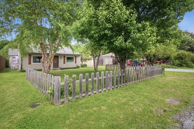 3250 S Fulton Avenue, Tulsa, OK 74135