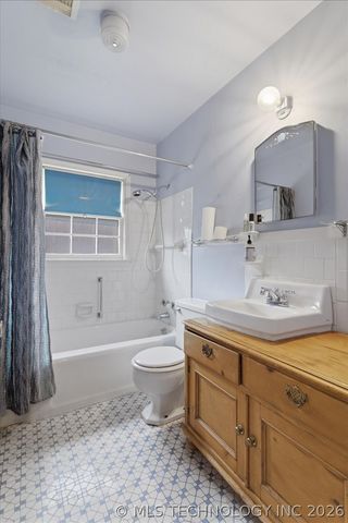 3250 S Fulton Avenue, Tulsa, OK 74135