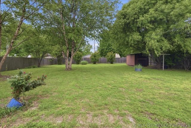 3250 S Fulton Avenue, Tulsa, OK 74135