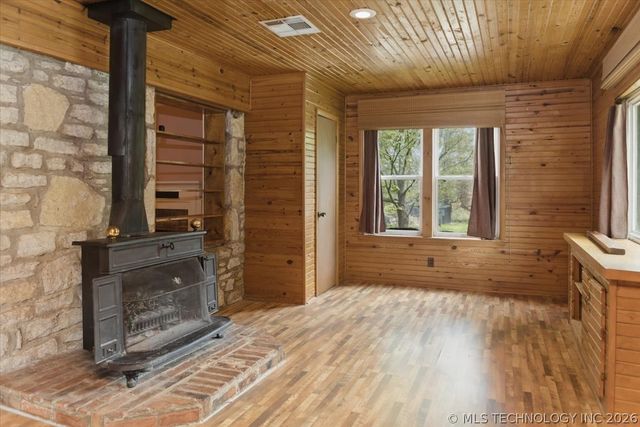 3250 S Fulton Avenue, Tulsa, OK 74135