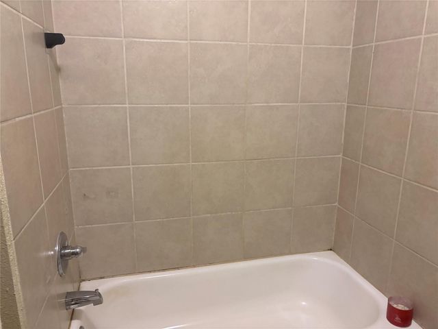 122 Gulls Cut S, Baytown, TX 77523