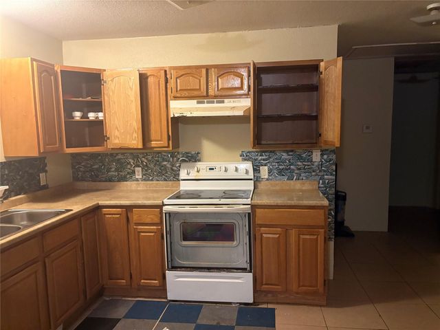 122 Gulls Cut S, Baytown, TX 77523