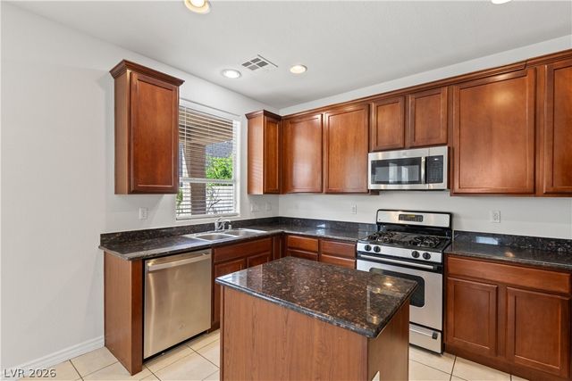 2831 DUNNOTTAR Avenue 0, Henderson, NV 89044