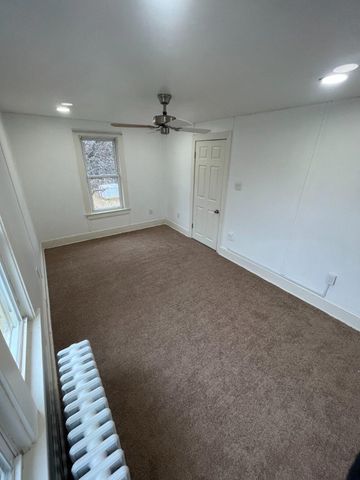 321 UNION AVE, Stratford, NJ 08084