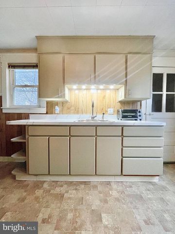 321 UNION AVE, Stratford, NJ 08084