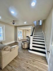 321 UNION AVE, Stratford, NJ 08084