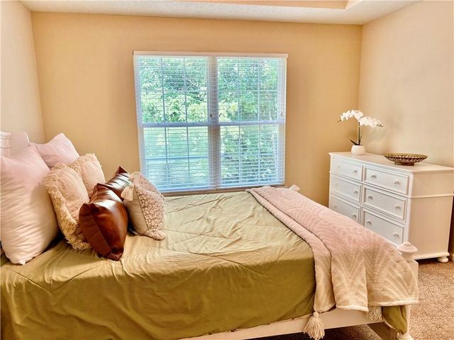 3304 N 103rd Court, Kansas City, KS 66109