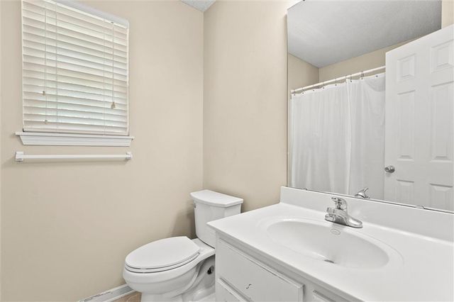 3304 N 103rd Court, Kansas City, KS 66109