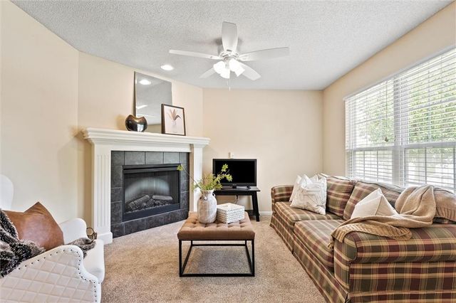 3304 N 103rd Court, Kansas City, KS 66109