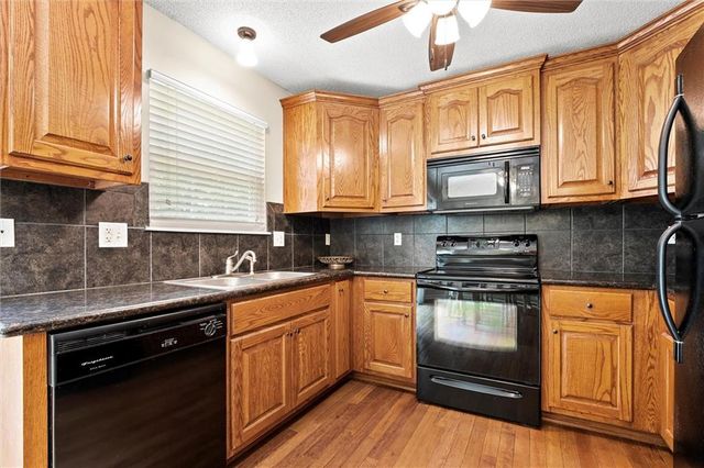 3304 N 103rd Court, Kansas City, KS 66109