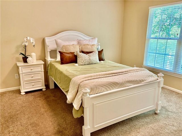 3304 N 103rd Court, Kansas City, KS 66109