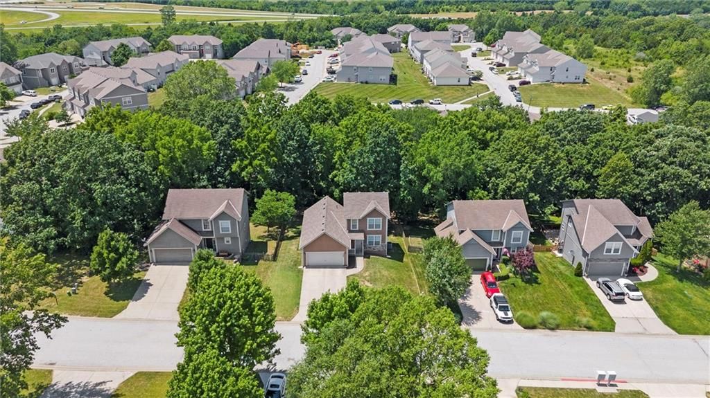 3304 N 103rd Court, Kansas City, KS 66109