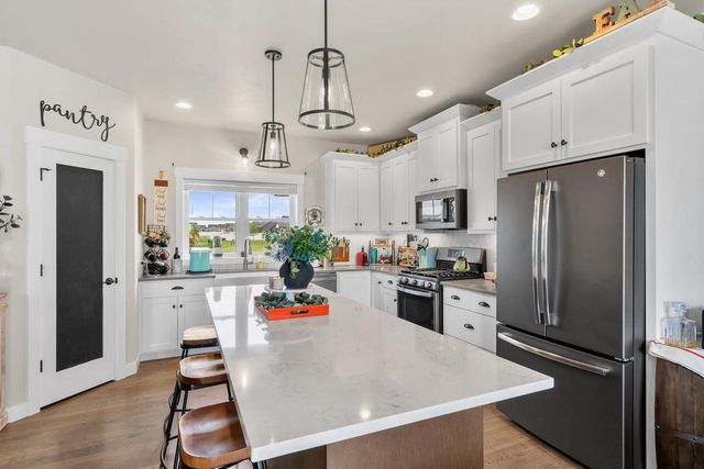 W5638 HOELZEL WAY, Appleton, WI 54915