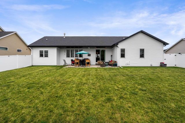 W5638 HOELZEL WAY, Appleton, WI 54915