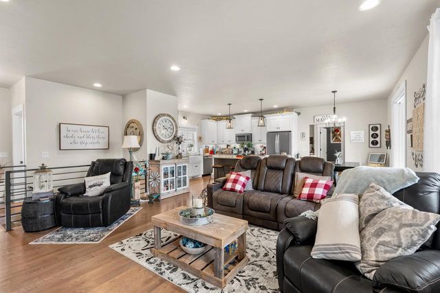 W5638 HOELZEL WAY, Appleton, WI 54915