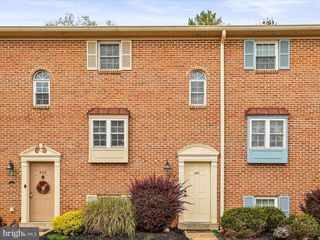 451 WELDON DR #451, York, PA 17404