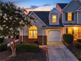2736 N Keswick Way, Greensboro, NC 27410