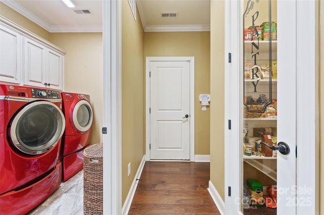 16402 Doves Canyon Lane, Charlotte, NC 28278