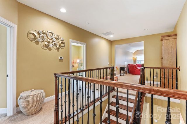 16402 Doves Canyon Lane, Charlotte, NC 28278