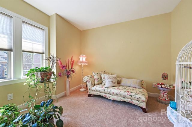 16402 Doves Canyon Lane, Charlotte, NC 28278