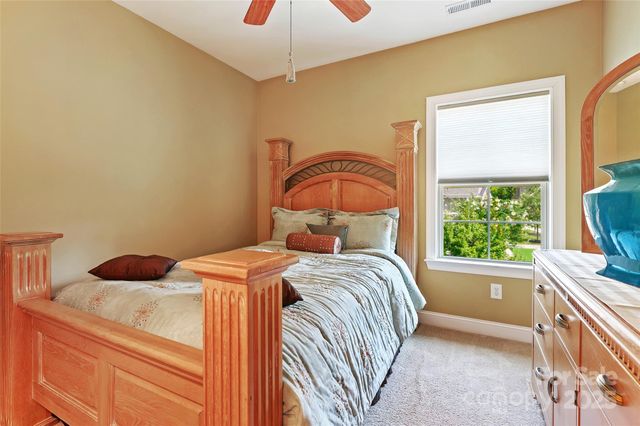 16402 Doves Canyon Lane, Charlotte, NC 28278