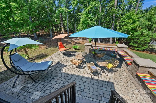 16402 Doves Canyon Lane, Charlotte, NC 28278