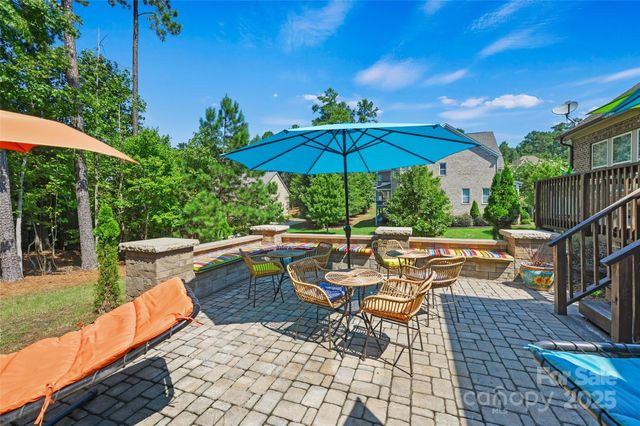 16402 Doves Canyon Lane, Charlotte, NC 28278