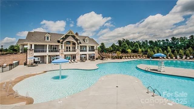 16402 Doves Canyon Lane, Charlotte, NC 28278