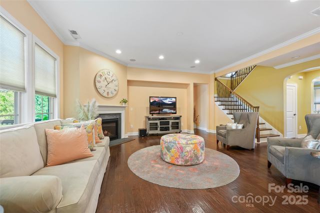16402 Doves Canyon Lane, Charlotte, NC 28278