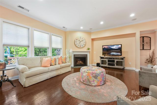 16402 Doves Canyon Lane, Charlotte, NC 28278