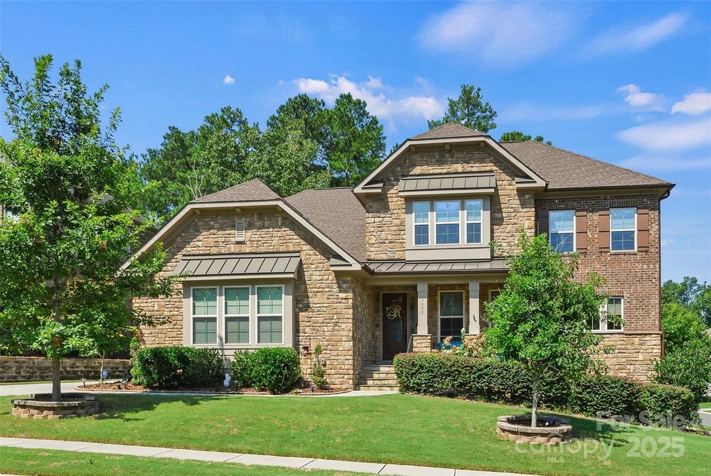 16402 Doves Canyon Lane, Charlotte, NC 28278
