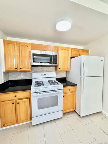 487 5th Avenue, Cedarhurst, NY 11516