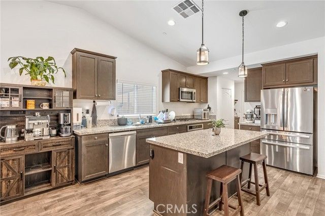 11999 Foster, Victorville, CA 92392