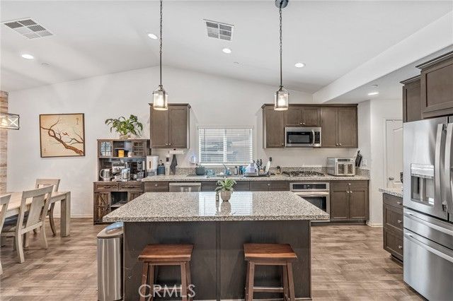 11999 Foster, Victorville, CA 92392