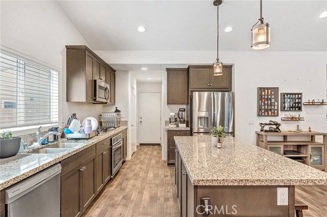 11999 Foster, Victorville, CA 92392