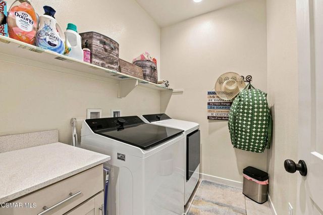 1909 Cottage Drive 3, Simi Valley, CA 93065