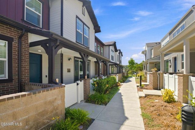 1909 Cottage Drive 3, Simi Valley, CA 93065