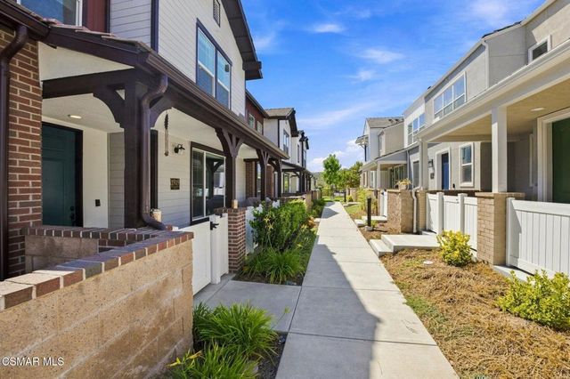 1909 Cottage Drive 3, Simi Valley, CA 93065