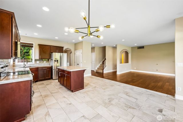 2918 146th Avenue E, Sumner, WA 98390