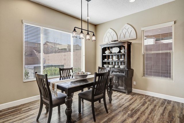 9224 Sugar Creek Lane NW, Albuquerque, NM 87120