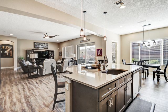 9224 Sugar Creek Lane NW, Albuquerque, NM 87120