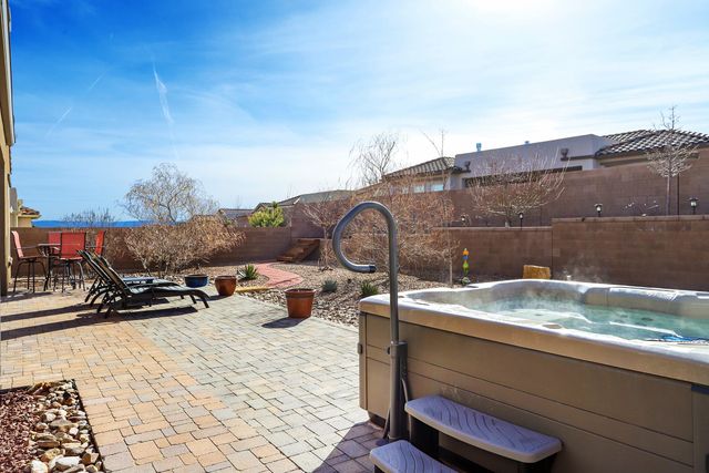 9224 Sugar Creek Lane NW, Albuquerque, NM 87120